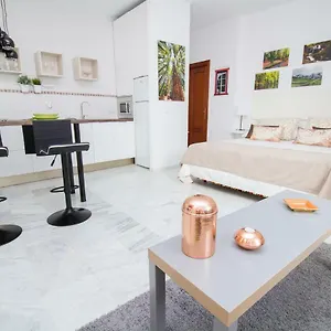 https://good-vibes-estudio-deluxe-trinidad-1.hotelsinnerja.org